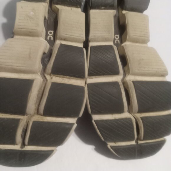 On Running Women's Cloudflyer Running Shoes Size 10 Grey/Black - Picture 10 of 11